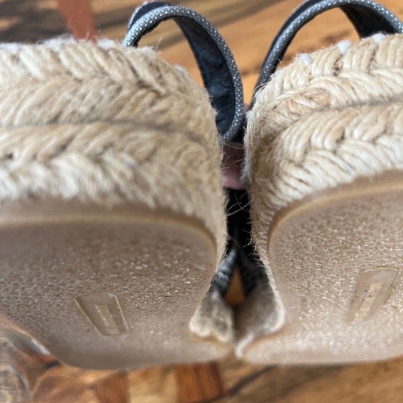 MADE IN SPAIN Women's Espadrilles US size 7 1/2 black & silver flat sole - Picture 6 of 9